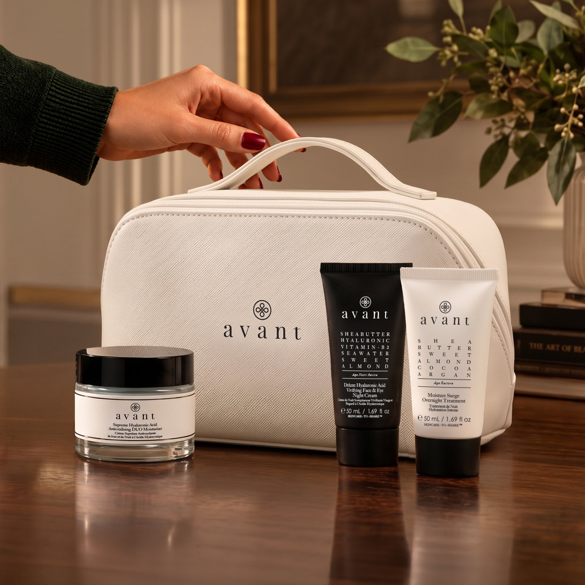 avant-skincare-without-labels-set-3x50ml-hyaluron-tasche image 1