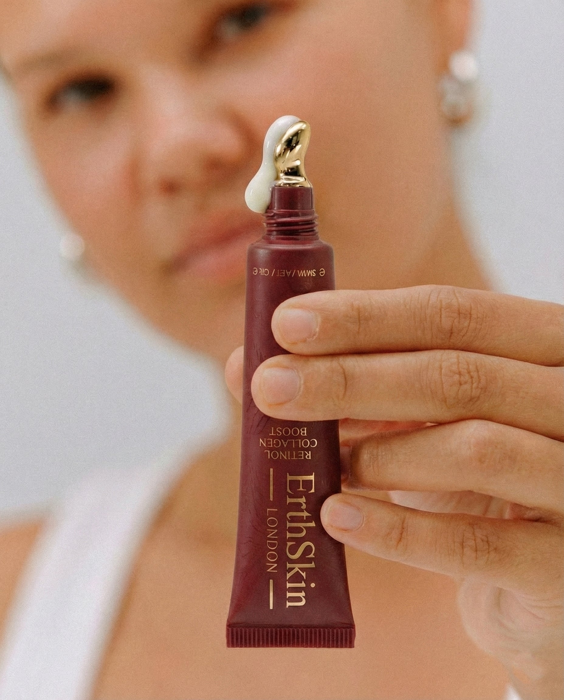 erth-skin-eye-care-retinol-collagen-boost-augencreme-20ml-aloe image 3
