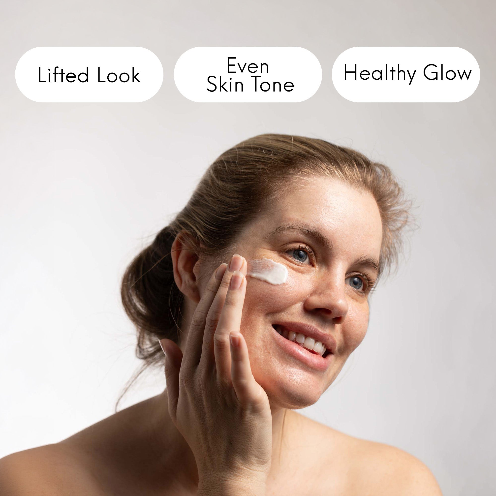 avant-hi-retinol-restoring-lifting-serum-retinol-niacinamid image 4