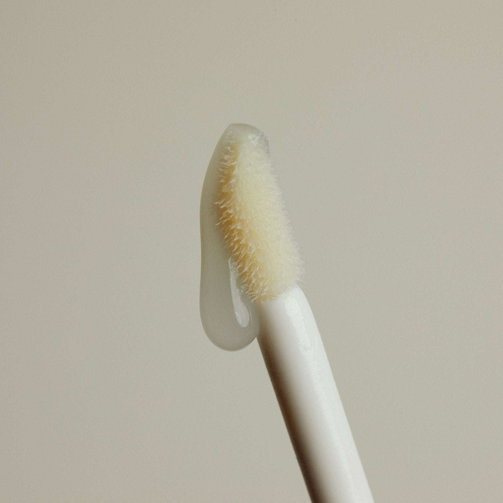 avant-skincare-hyaluronic-acid-lippenserum-hyaluron-pflege image 2