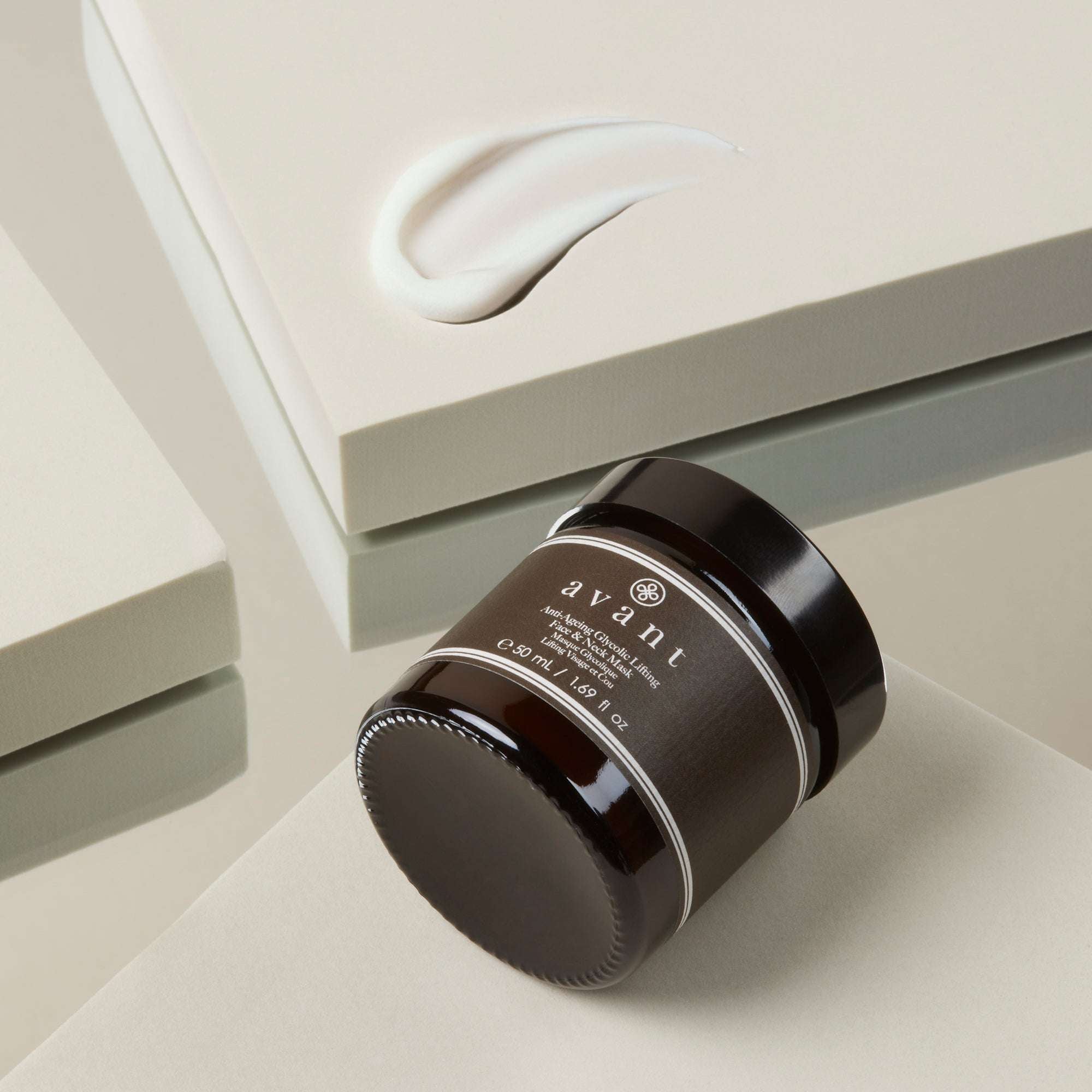 avant-skincare-glycolic-lifting-gesichtsmaske-hals-anti-aging image 2